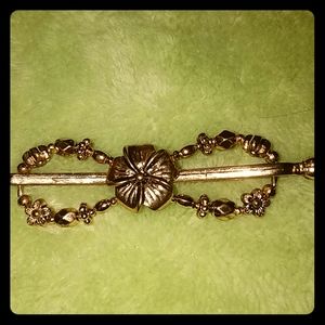 Gold flower hair pin